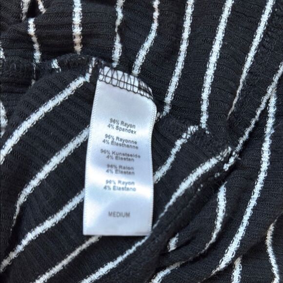 URBAN OUTFITTERS Project Social T Black White Fitted Crop Tank Top Stripe Small - Picture 4 of 6